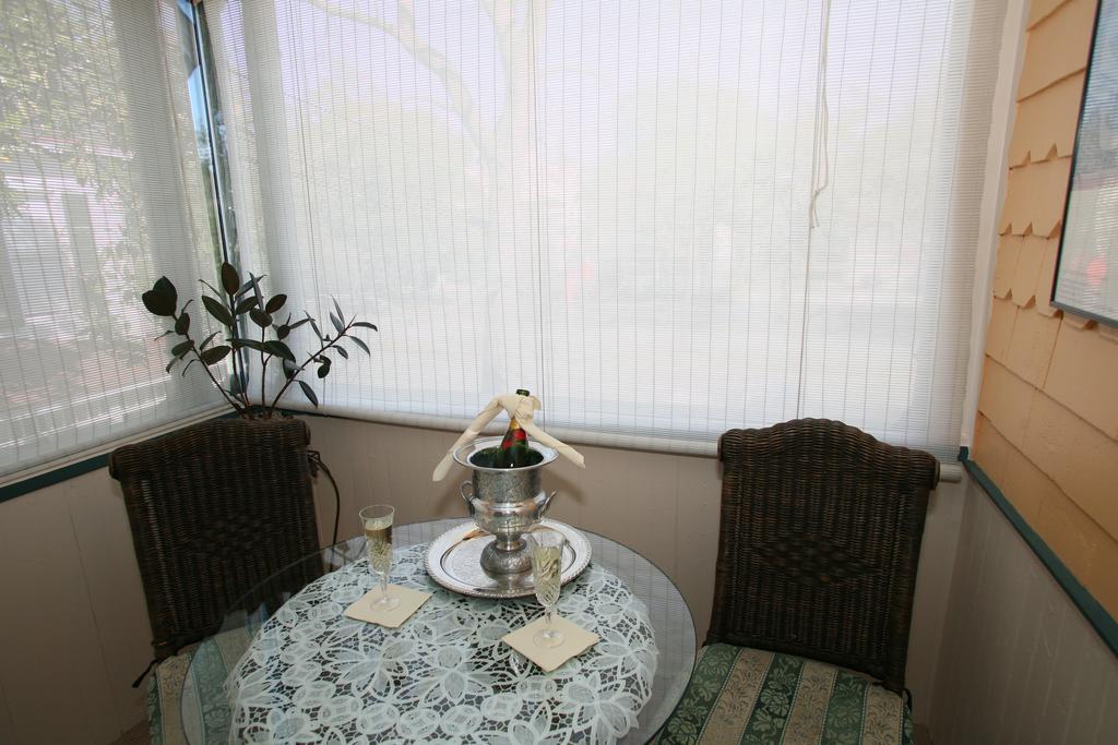 C.W. Worth House Bed And Breakfast Wilmington Oda fotoğraf