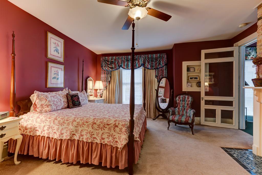 C.W. Worth House Bed And Breakfast Wilmington Oda fotoğraf